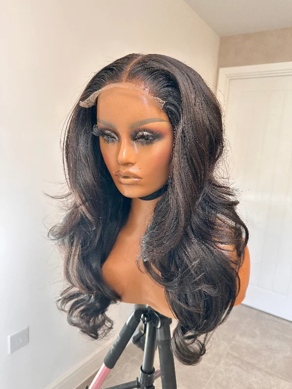 Full - lace wig with a natural - looking hairline for a seamless appearanceKIKI 6 X 6 GLUELESS  WIG | READY TO SHIP