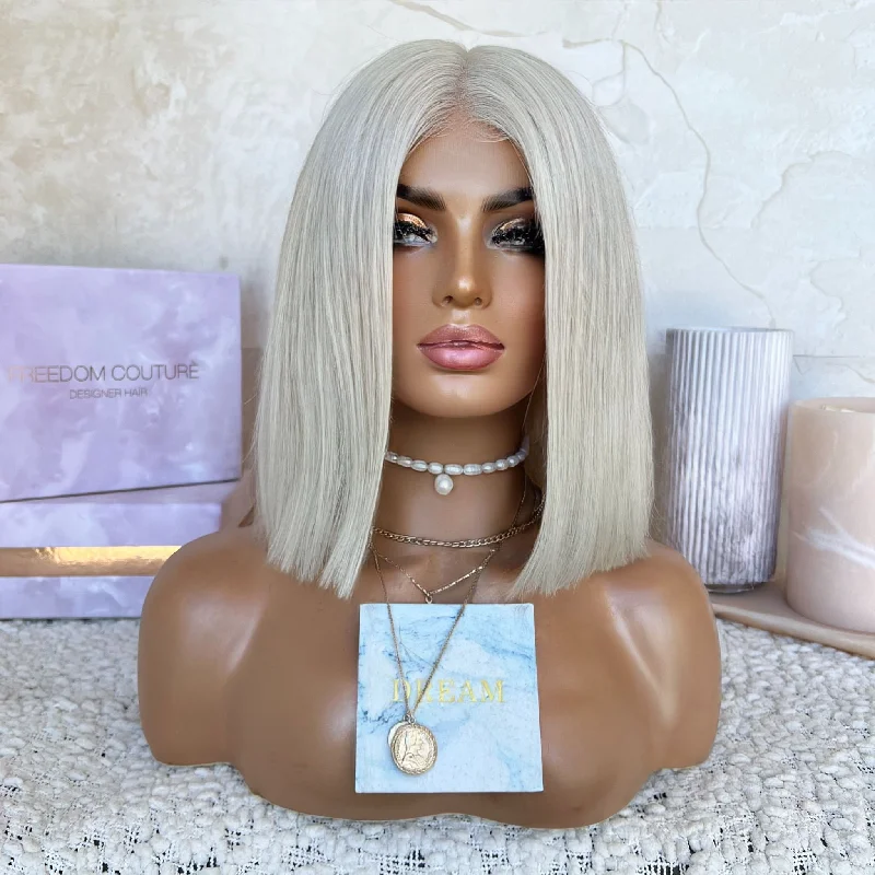 Synthetic lace wig with a heat - resistant formulaKIM BOB PLATINUM | HD FULL LACE STRETCH CAP