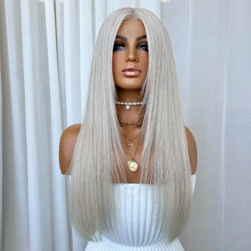 Lace wig in a chocolate - brown color for a rich and warm appearanceKING KYLIE PLATINUM | HD LACE FRONT