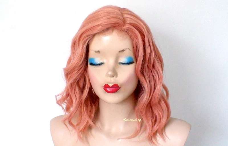 Colored wig with a 150 - density for a full and thick appearance16" Rose gold Short Wavy Hairstyle Wig