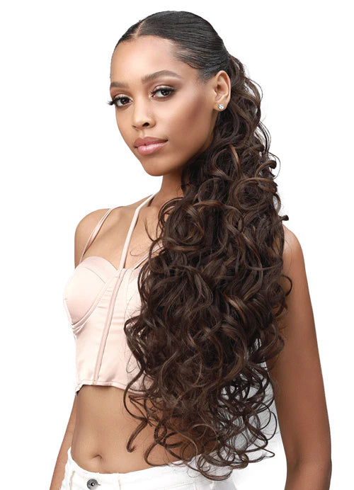 Blonde - colored ponytails for a sun - kissed and trendy lookBOBBI BOSS - BURC24 BOSS UP ROMANCE CURL 24 WRAP PONYTAIL