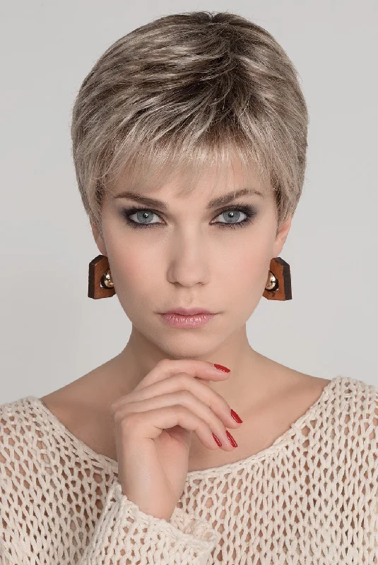 Heat - resistant short wig for easy styling with hot toolsEllen Wille Wigs - Mia Mono