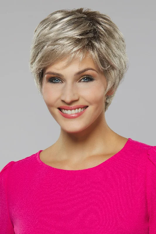 Short wig with a gradient color for a modern and stylish appearanceHenry Margu Wigs - Iris (#4780)