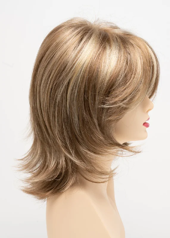 Dark Blonde | A warm honey blonde with soft low-lights and gentle high-lights blended in