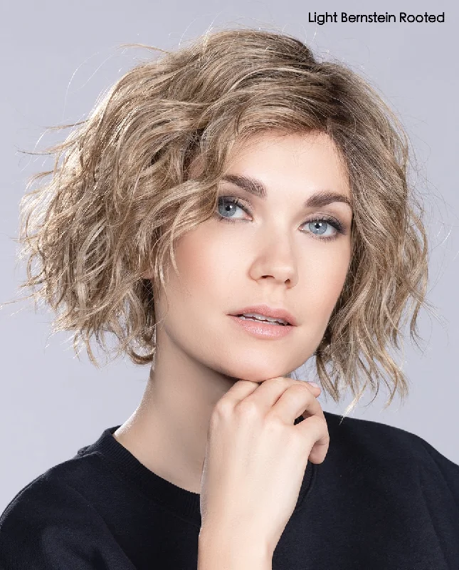 Short wig with a gradient color for a modern and stylish appearanceScala Wig by Ellen Wille | Heat Friendly Synthetic Hair | Petite/Average Cap