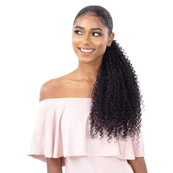 Ponytails with a natural - looking scalp for a more realistic appearanceShake-N-Go Milky Wavy Organique Mastermix Synthetic Pony Pro Ponytail - BOHEMIAN CURL 32"