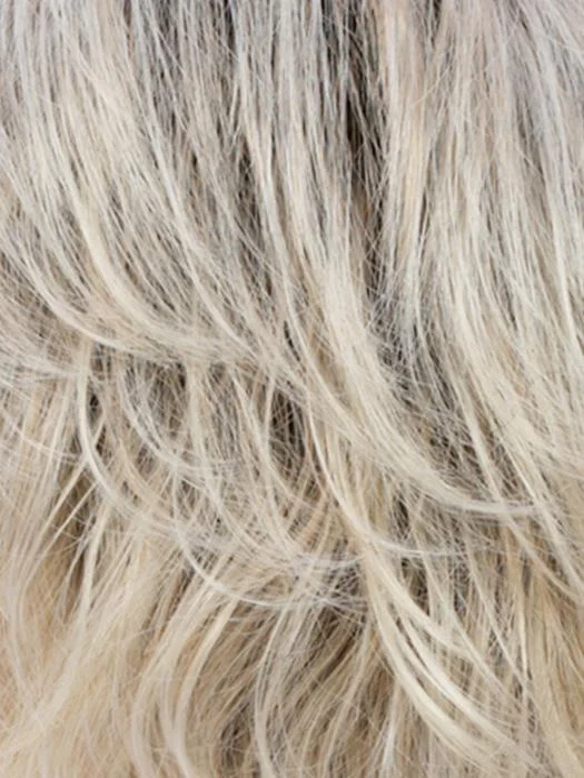 RH26/613RT8 | Golden Blonde with Pale Blonde Highlights and Golden Brown Roots