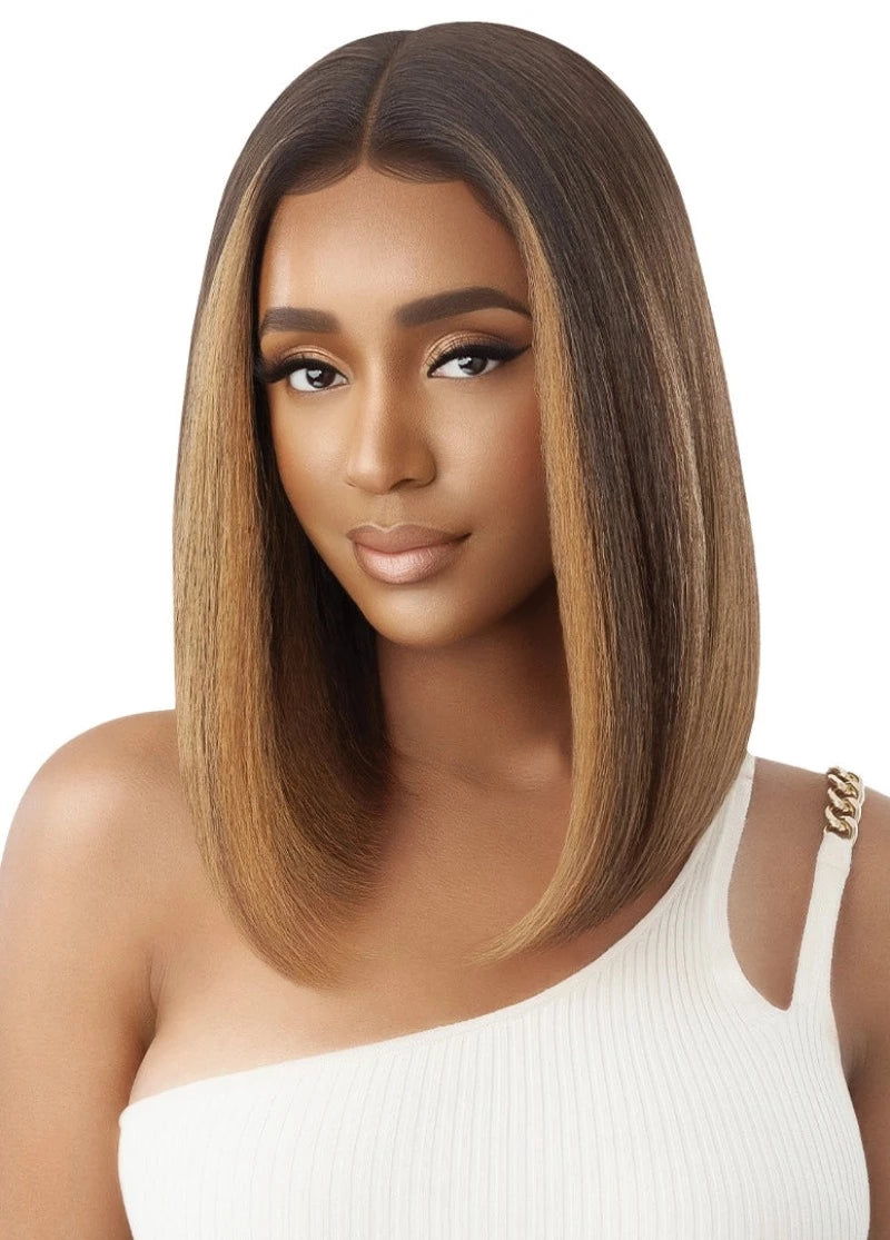 Medium - length wig with a curly fringe for a playful and youthful vibeOutre HD Lace Front Deluxe Wig ANNISTON